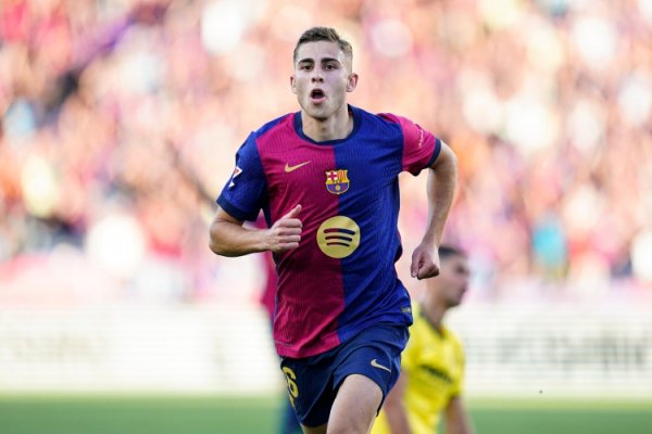 Sky Sports: Barcelona đã không nhận được báo giá từ Chelsea đến Felmin. The Blues quan tâm đến Roger