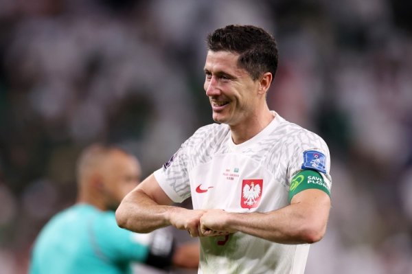HLV Ba Lan: Lewandowski có thể trở lại đội tuyển quốc gia vào tháng 11 mà không có bất kỳ phàn nàn n