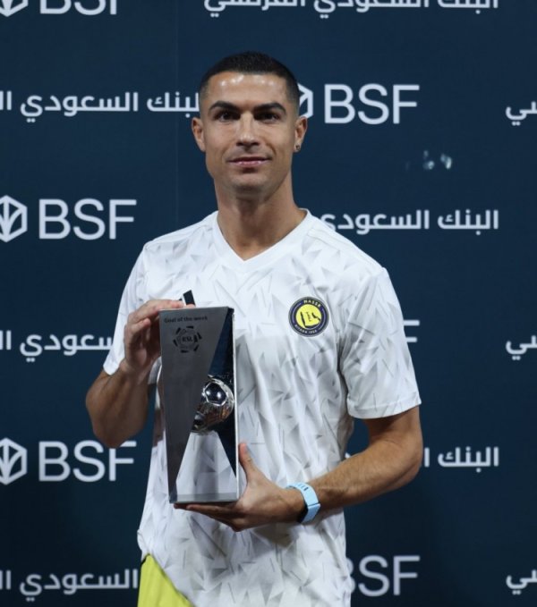 Cắt từ bên trái và làm nổ tung thế giới! Quan chức Saudi Arabian Super League: Ronaldo đoạt giải bàn