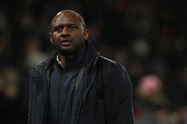 Serie A khởi đầu với 3 trận hòa và 6 trận thua! Schira: Genoa cân nhắc thay Vieira bằng HLV U17