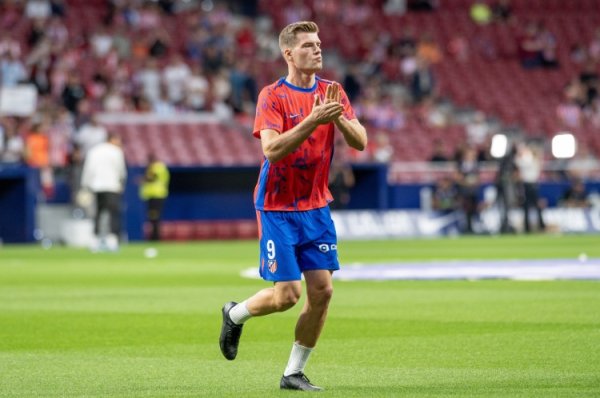 Mọi người: Serrots lấy lại cảm giác ghi bàn ở vòng sơ loại. Anh chỉ ghi được 2 bàn thắng ở giải VĐQG