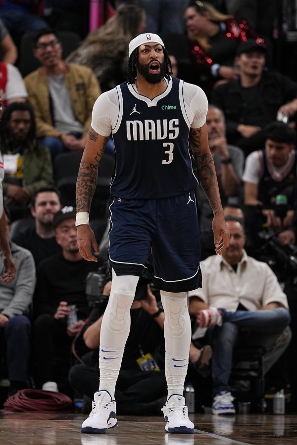 Còn ba năm hợp đồng lớn vượt q